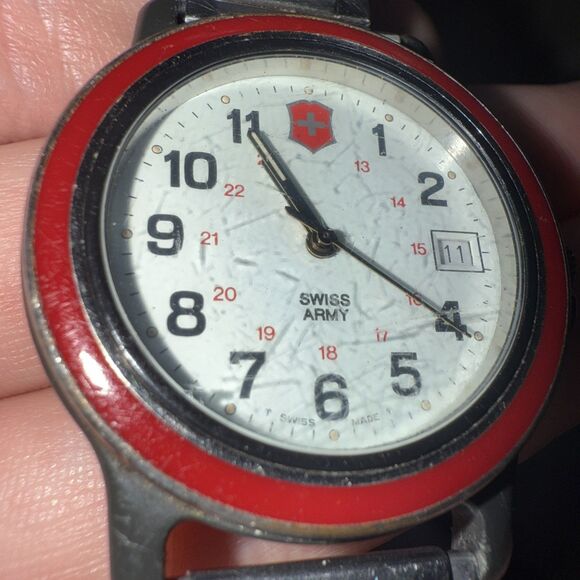 Victorinox Swiss Army Watch Men's Red Bezel Glow In The Dark 5 ATM (New Battery) - Picture 5 of 8